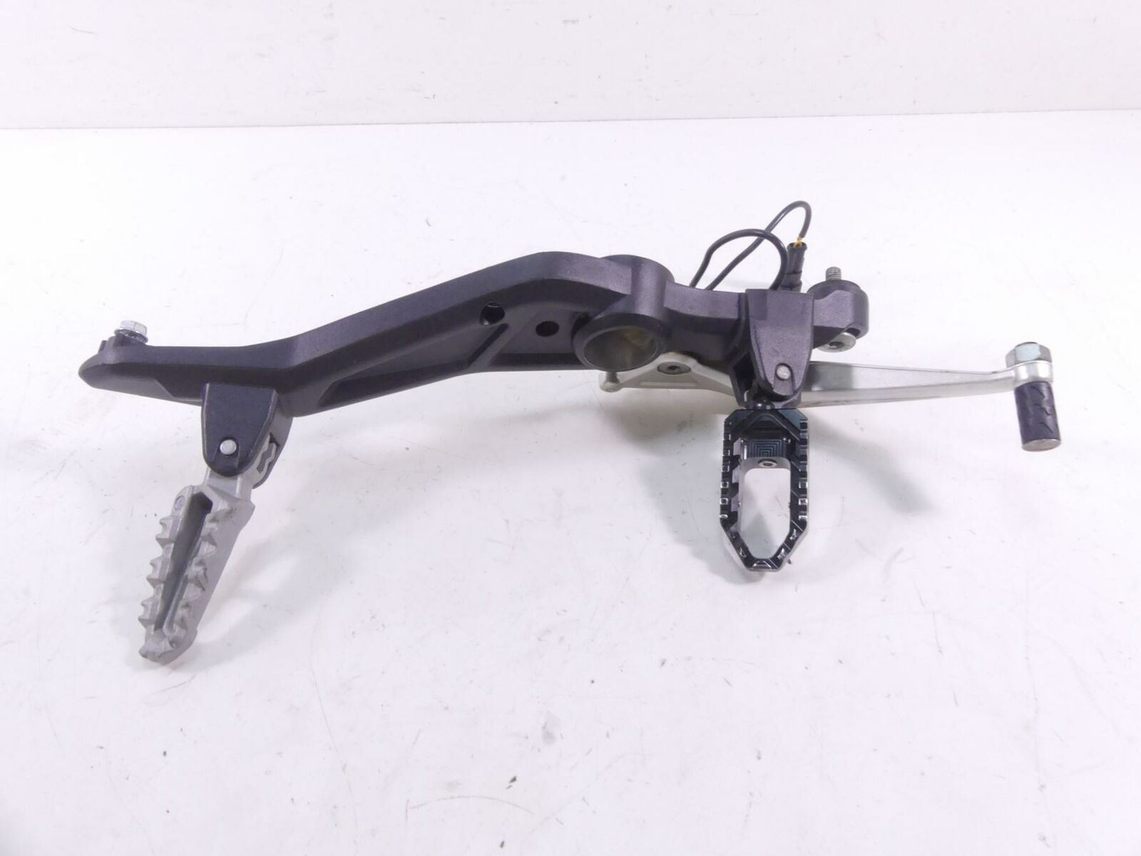 2016 Ducati Hypermotard 939SP Right Foot Peg Bracket + Brake Pedal 82412101CA {{ shop.shopifyCountryName }} - Mototech271