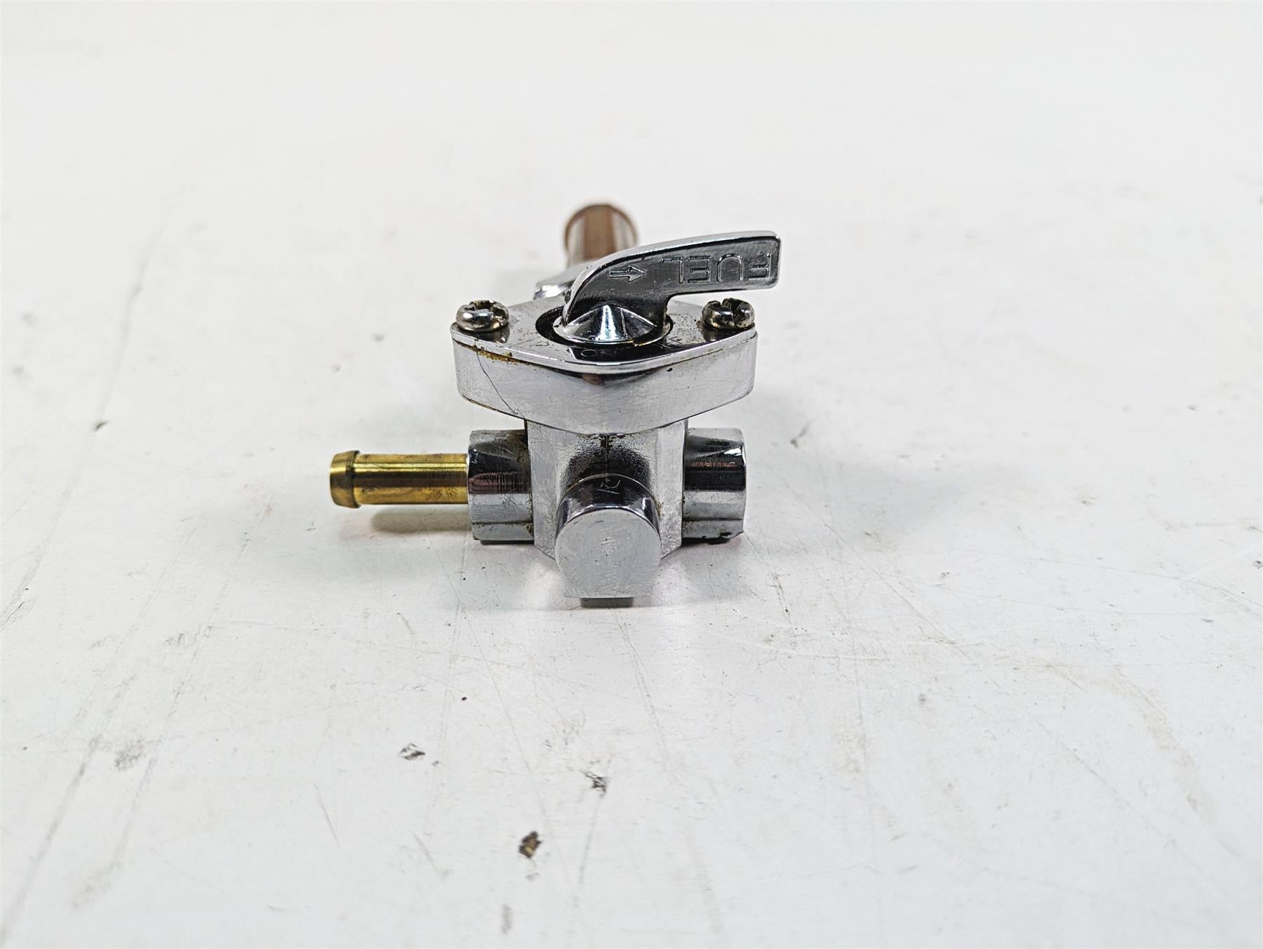 2000 Harley FXSTS Softail Springer Fuel Gas Petrol Valve Petcock 61338-94D {{ shop.shopifyCountryName }} - Mototech271