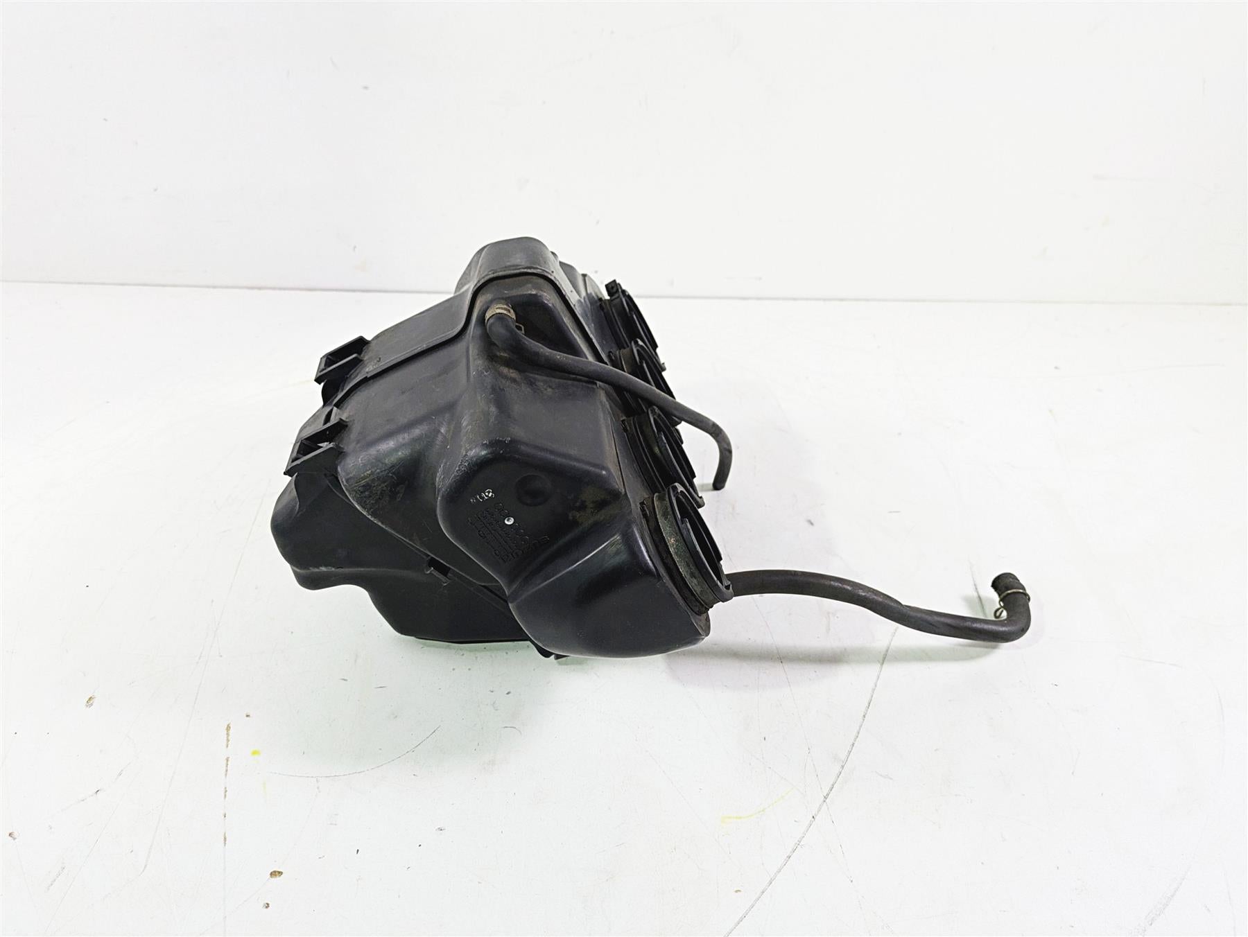 2003 Suzuki GSF1200 Bandit Air Filter Breather Cleaner Box 13700-32F00 {{ shop.shopifyCountryName }} - Mototech271