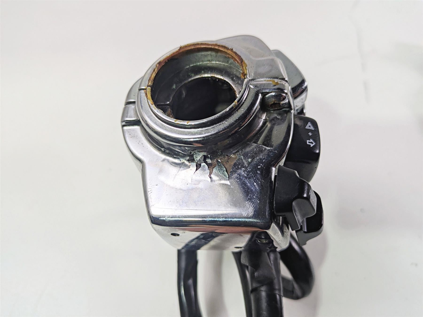 2001 Harley Touring FLHX Street Glide Chrome Control Switch Set 71685-06A {{ shop.shopifyCountryName }} - Mototech271