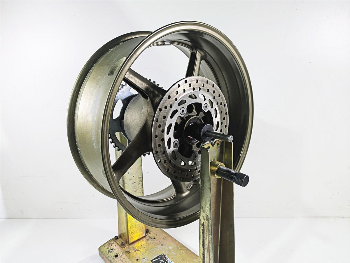2009 Yamaha FZ1 FZS10 Fazer Straight 17x6 Rear Wheel Rim 5VY-25338-00-P2 {{ shop.shopifyCountryName }} - Mototech271
