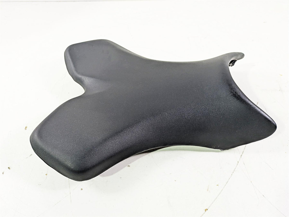 2005 Yamaha YZFR1 YZF R1 Front Rider Seat Saddle -No Tears 5VY-24710-00-00 {{ shop.shopifyCountryName }} - Mototech271