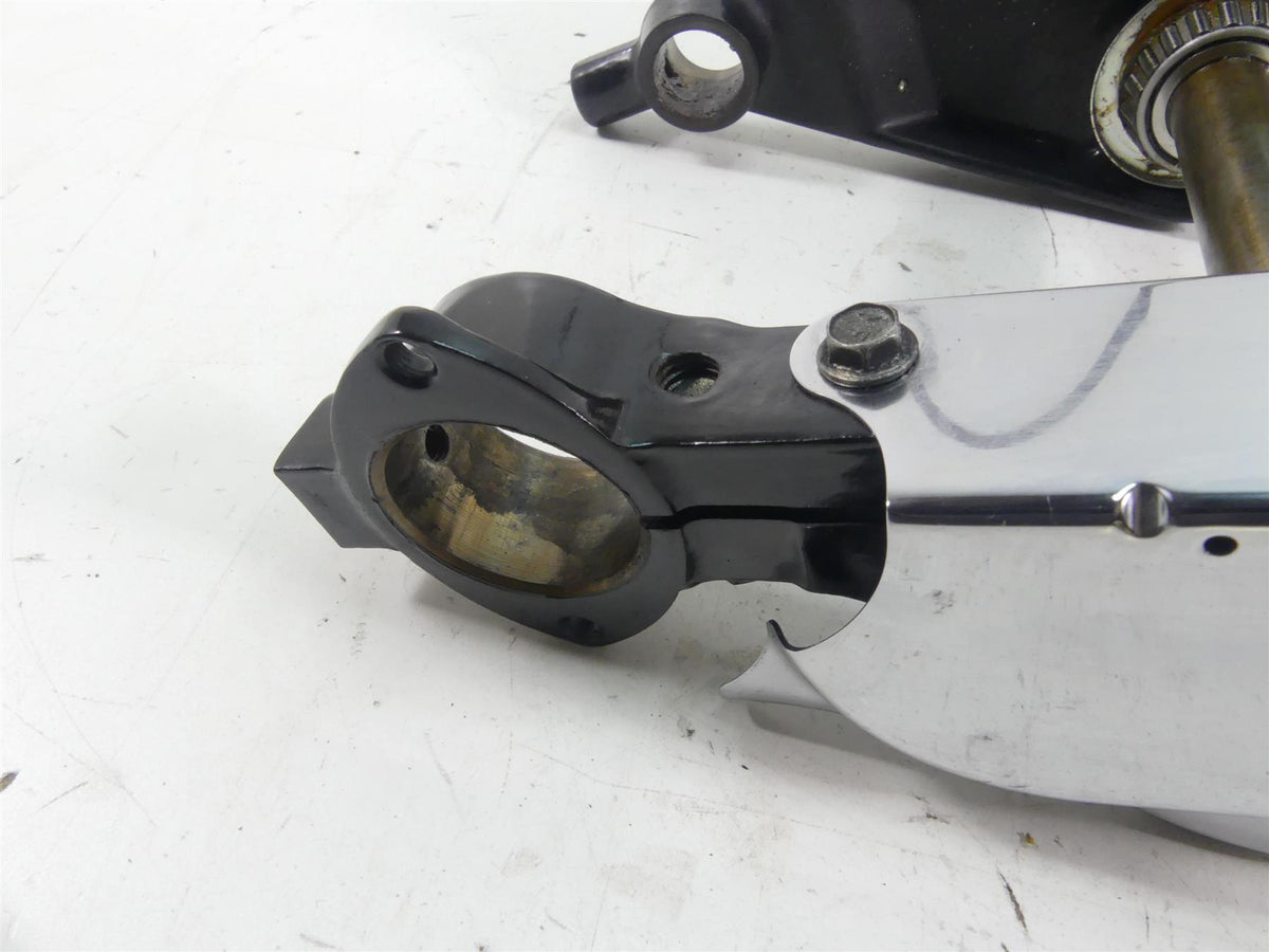 2005 Harley Touring CVO FLHTCSE Electra Glide Upper Lower Triple Tree 45446-87A {{ shop.shopifyCountryName }} - Mototech271