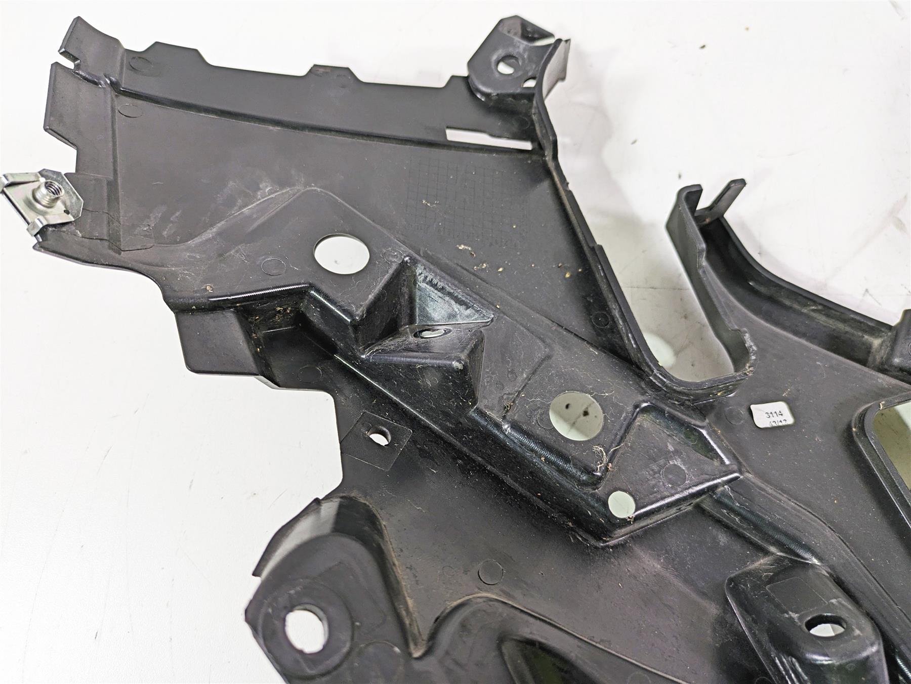 2014 BMW R1200 RT RTW K52 Inner Front Fairing Cover Panel 46637728786 {{ shop.shopifyCountryName }} - Mototech271