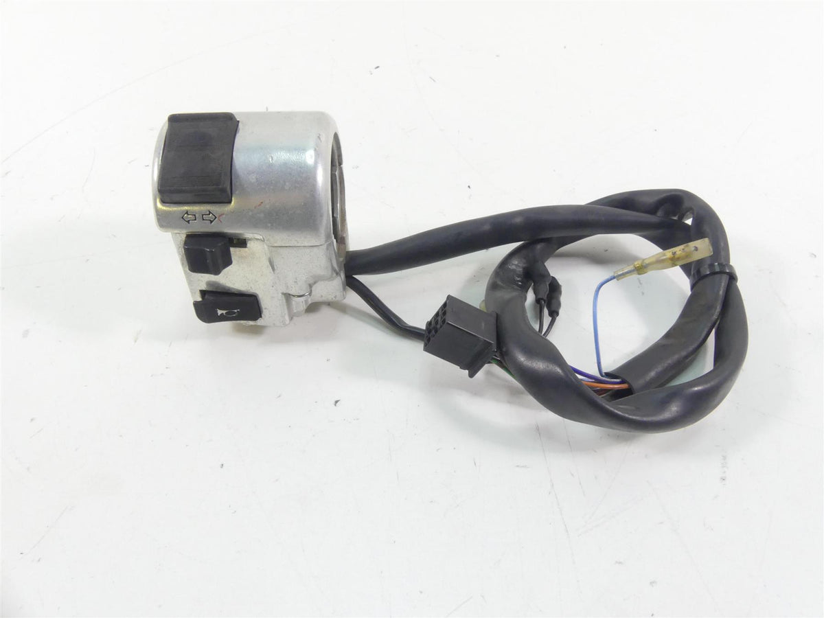 2003 Honda VT750 DC Shadow Spirit Left Hand Blinker Control Switch 35020-MCR-A00 {{ shop.shopifyCountryName }} - Mototech271