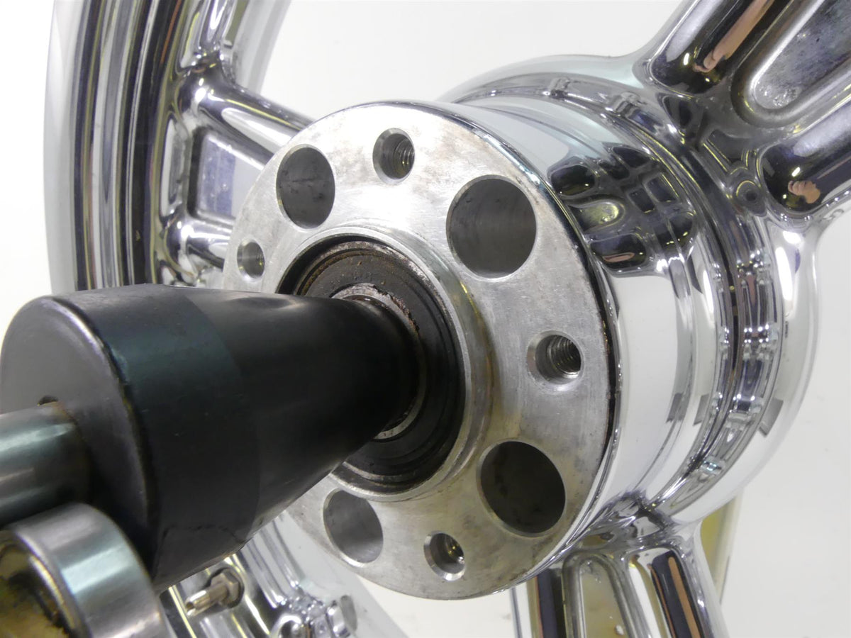 2004 Harley FLHTC SE CVO Electra Glide Straight Front Wheel Rim 16x3 43478-04 {{ shop.shopifyCountryName }} - Mototech271