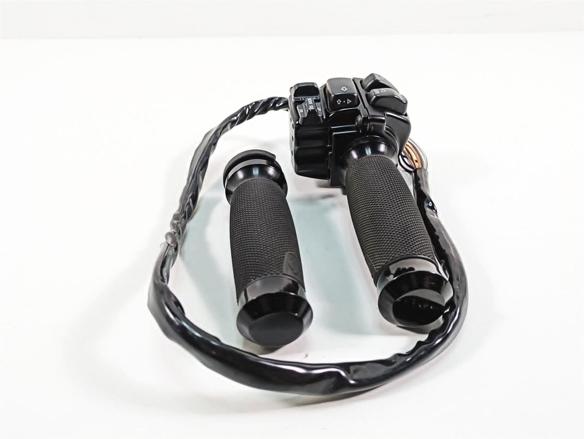 2013 Harley Touring FLHX Street Glide Right Hand Cruise Control Switch 71684-06A {{ shop.shopifyCountryName }} - Mototech271