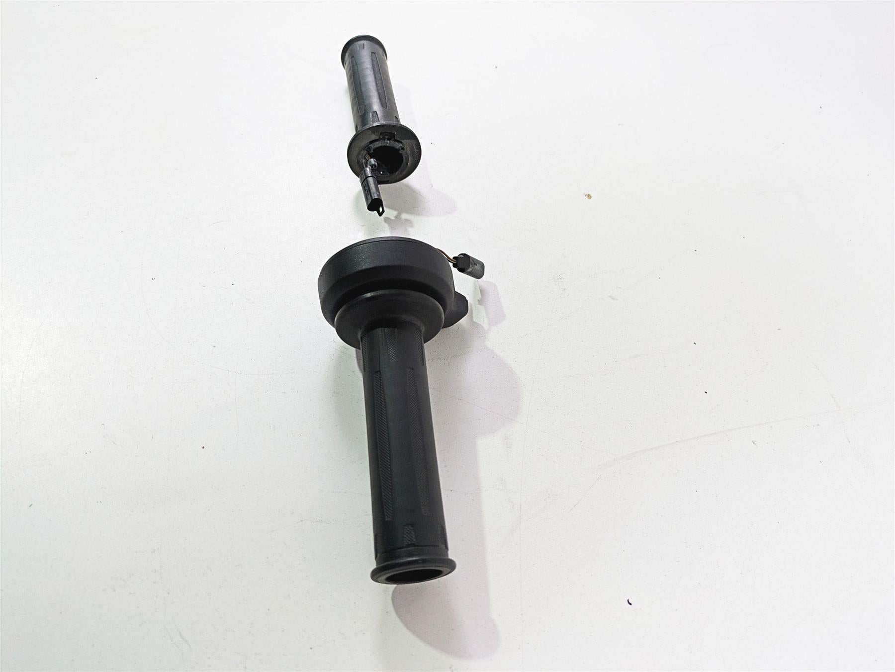 2017 BMW R1200 GS K50 Heated Hand Grip Set 61318552117 61318552120 {{ shop.shopifyCountryName }} - Mototech271