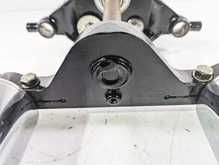 2007 Harley Touring FLHTCU SE CVO E-Glide Upper Lower Triple Tree Set 45446-87A {{ shop.shopifyCountryName }} - Mototech271