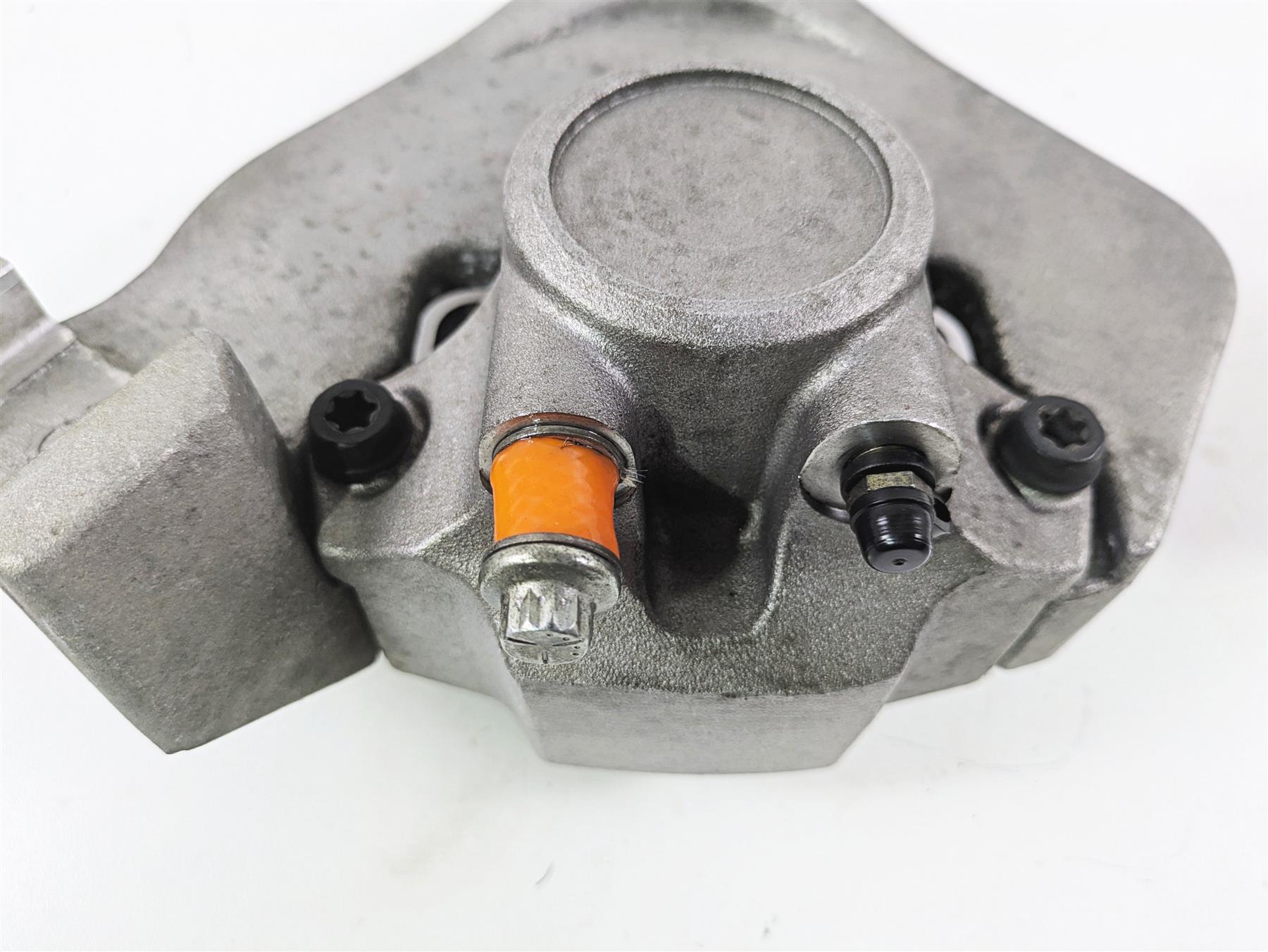 1999 Harley Touring FLHTCUI E-Glide Rear Brake Caliper & Bracket 44050-87 {{ shop.shopifyCountryName }} - Mototech271