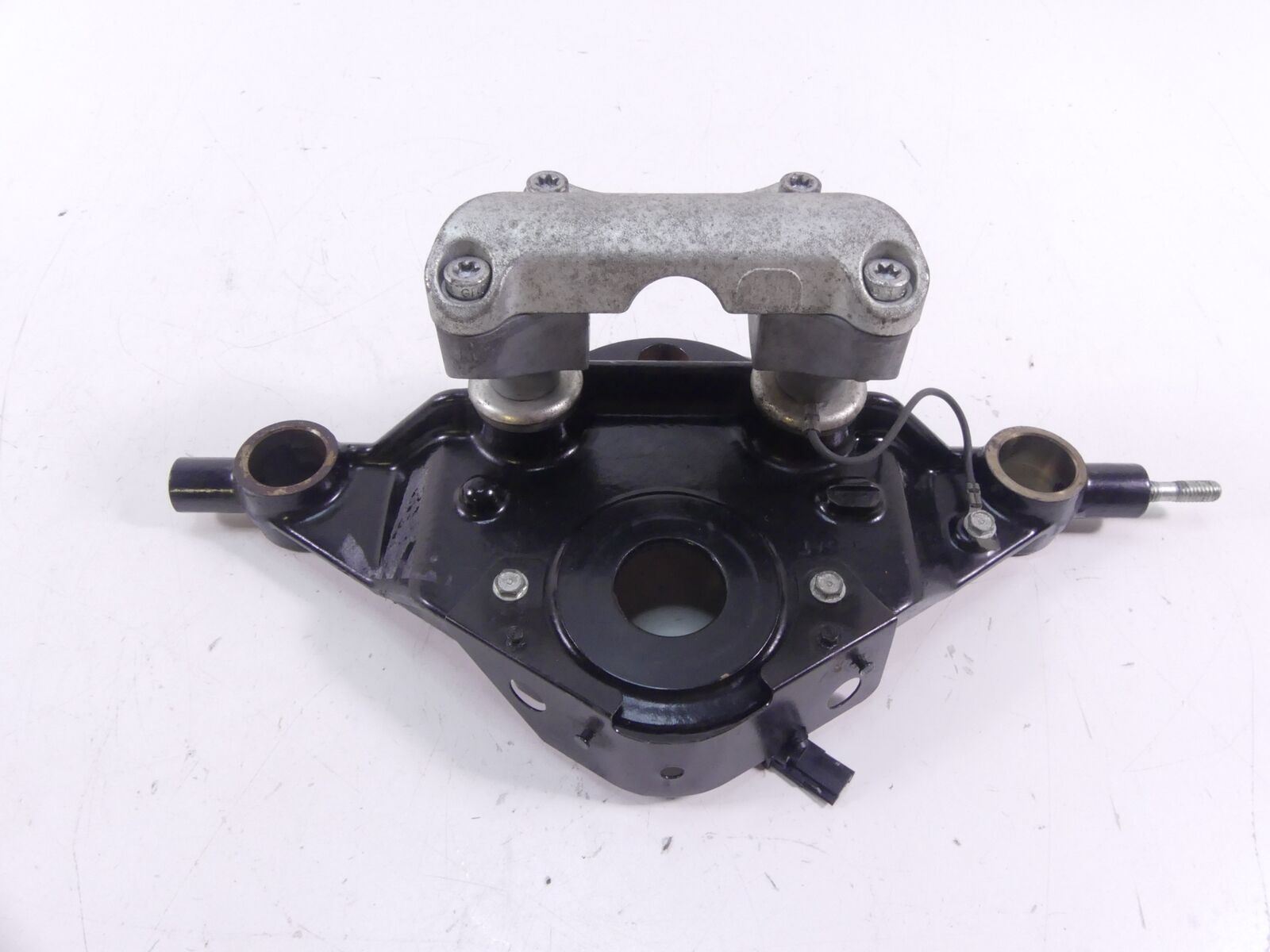 2011 Harley Touring FLHRC Road King Upper Triple Tree & Handlebar Risers 45435-1 | Mototech271