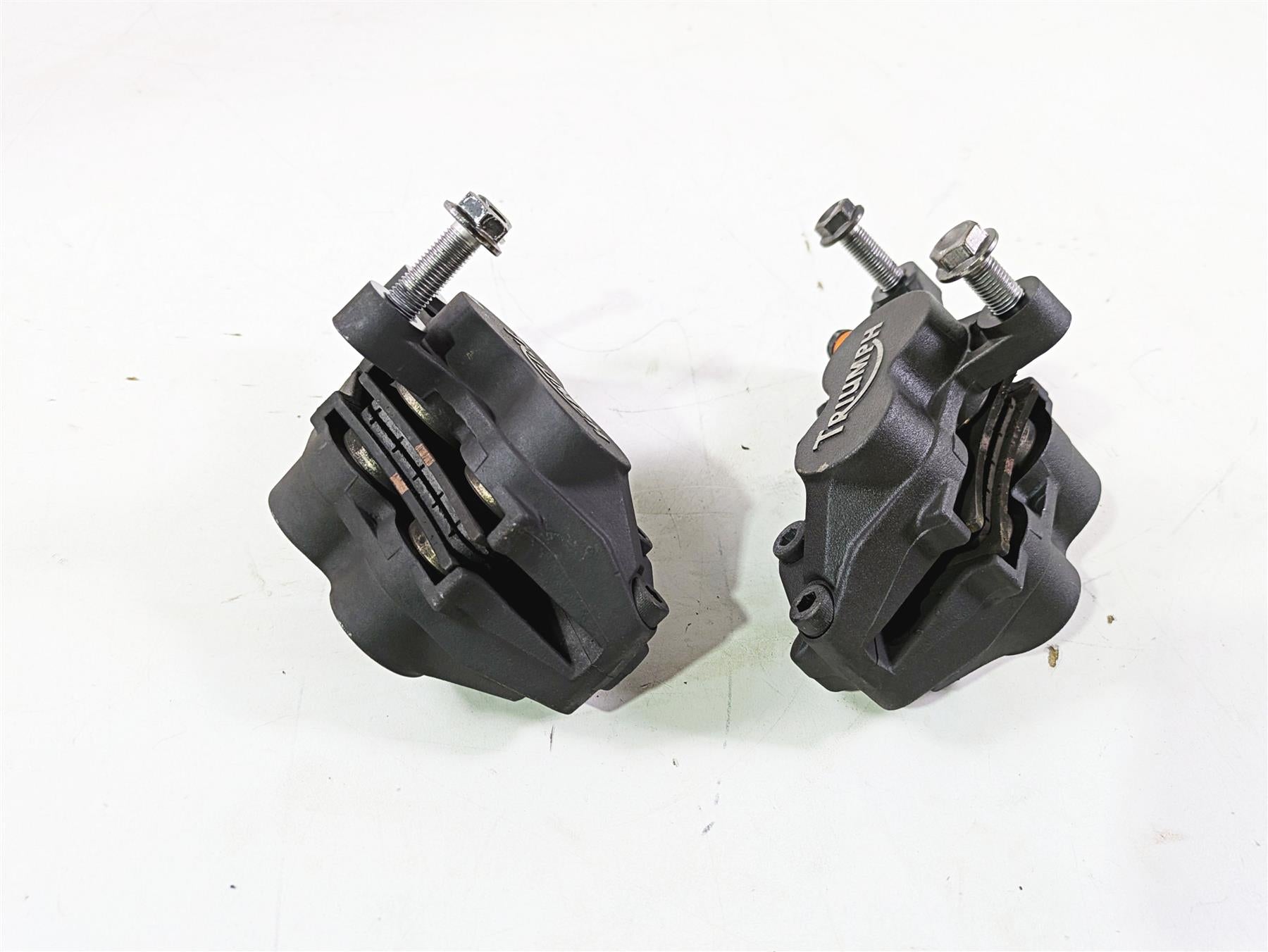 2013 Triumph Tiger 1215 Explorer Front Brake Caliper Abs Set T2020955 T2020965 {{ shop.shopifyCountryName }} - Mototech271