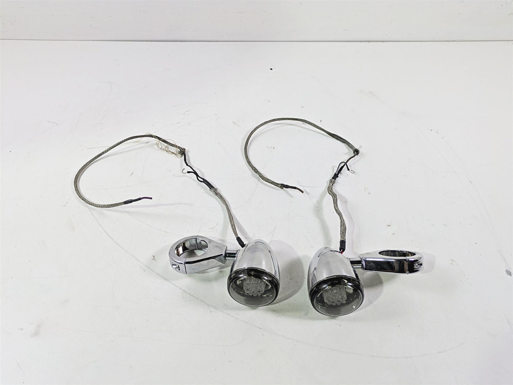 2002 Big Dog Pitbull Front Blinker Turn Signal Set Led BDM130-00794 {{ shop.shopifyCountryName }} - Mototech271