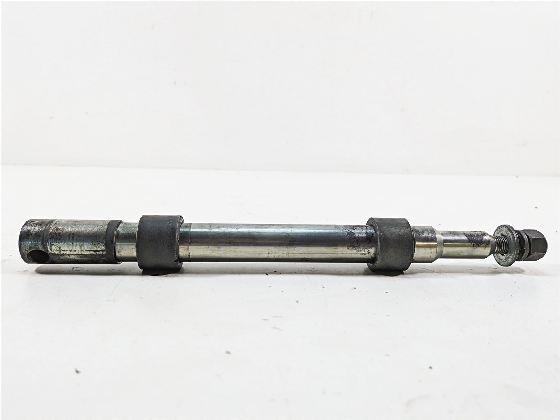 2005 Harley Touring FLHTCUI Electra Glide Front Axle Wheel Spindle 1" 43364-00 {{ shop.shopifyCountryName }} - Mototech271