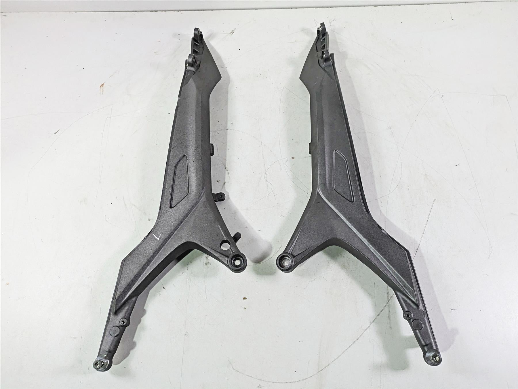 2015 Ducati Hypermotard 821 SP Rear Subframe Set 47110361BA 47110351BA {{ shop.shopifyCountryName }} - Mototech271