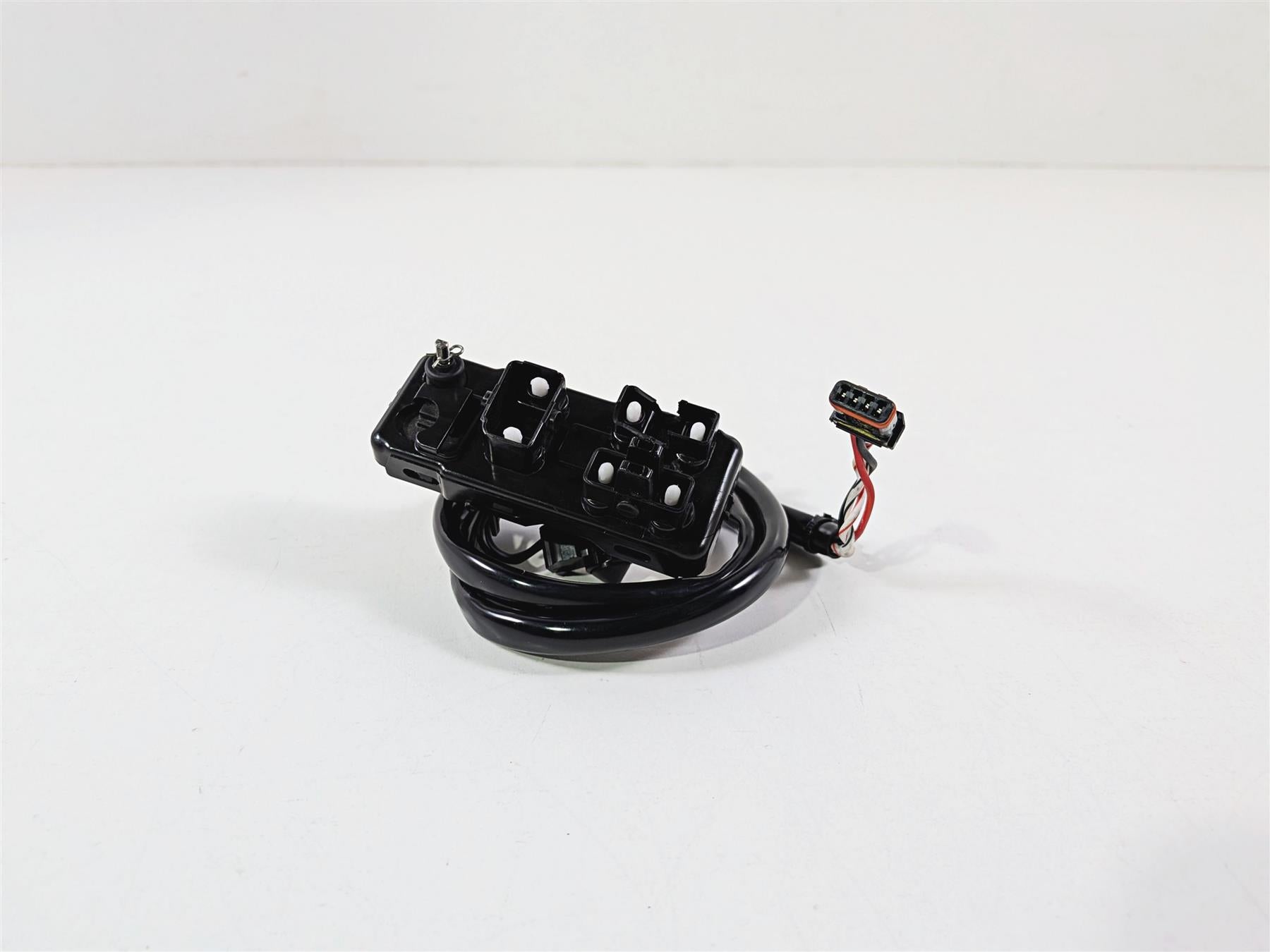 2024 Harley Softail FXLRST Low Rider Left Hand Control Switch Internals 71500632 {{ shop.shopifyCountryName }} - Mototech271