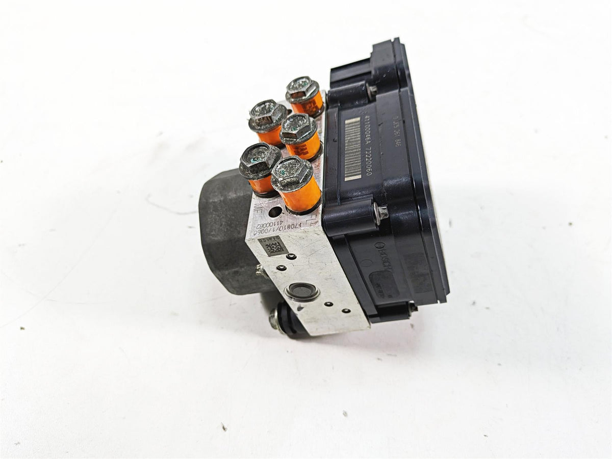 2018 Harley Touring FLHXSE CVO Street Glide Abs Brake Pump Module 41100061B {{ shop.shopifyCountryName }} - Mototech271