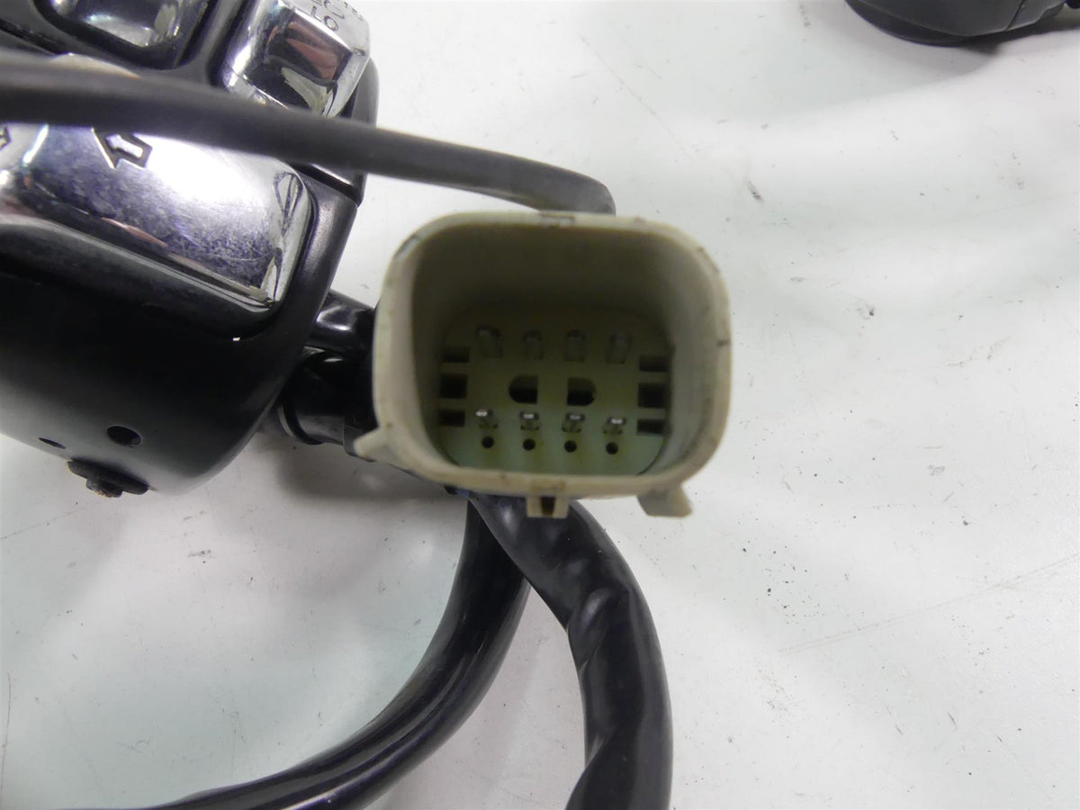 2008 Harley FXCWC Softail Rocker C Left Right Hand Control Switch Set 71682-06A {{ shop.shopifyCountryName }} - Mototech271