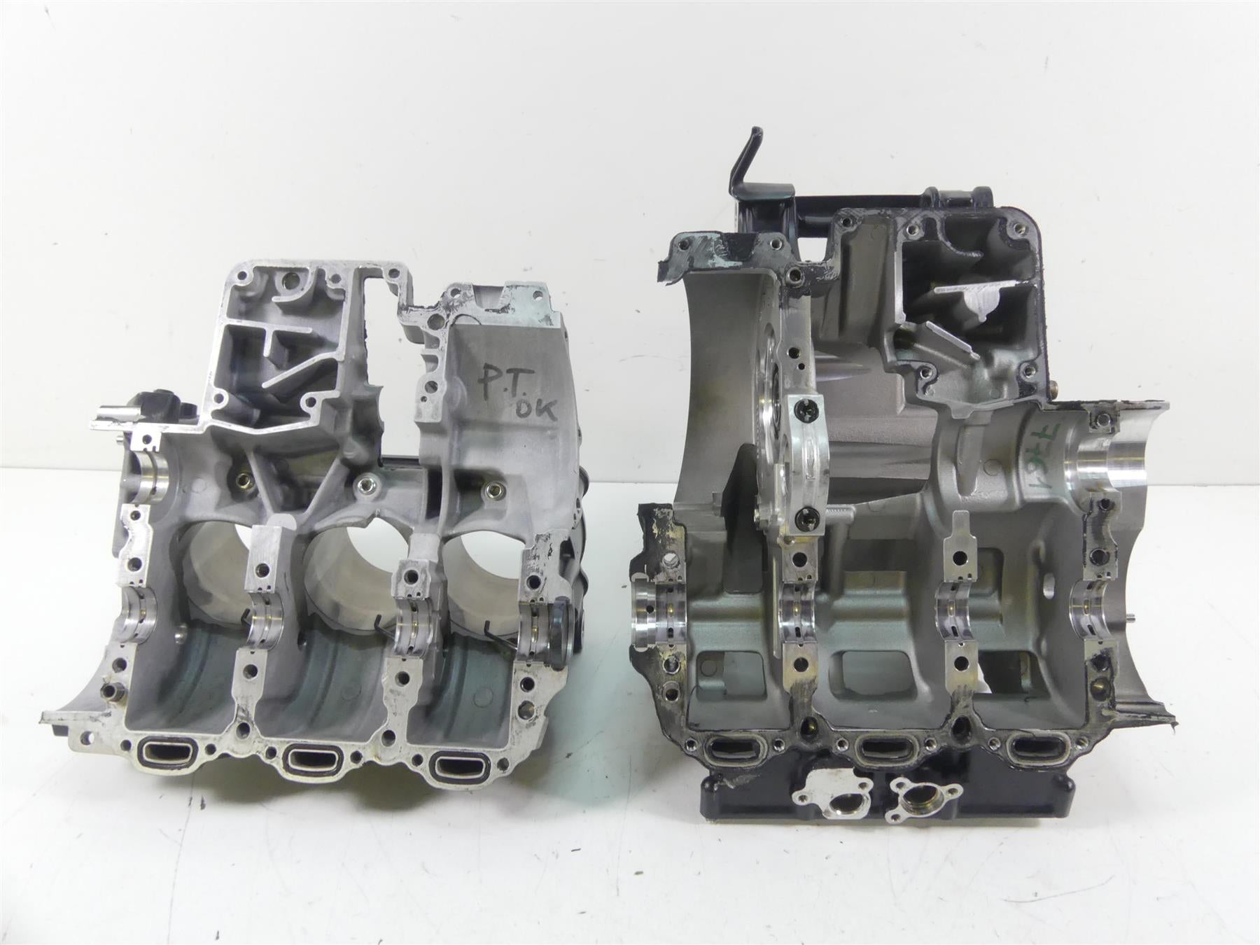 2018 Mv Agusta F3 800 RC Engine Crankcase Crank Case Cylinder Set 8A00C3686 {{ shop.shopifyCountryName }} - Mototech271