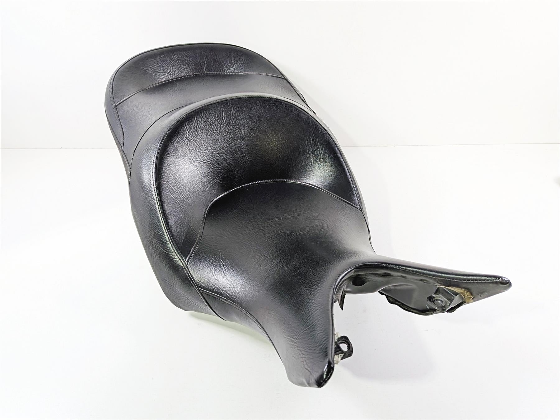 2013 Victory Vision Tour Front Rear Heated Seat Saddle 2684352 {{ shop.shopifyCountryName }} - Mototech271