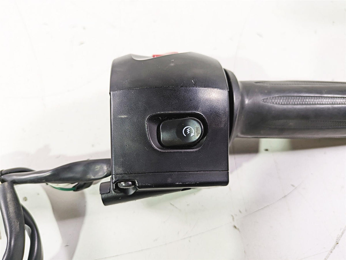 2012 Victory Cross Country Right Control Switch & Throttle 4011357 {{ shop.shopifyCountryName }} - Mototech271