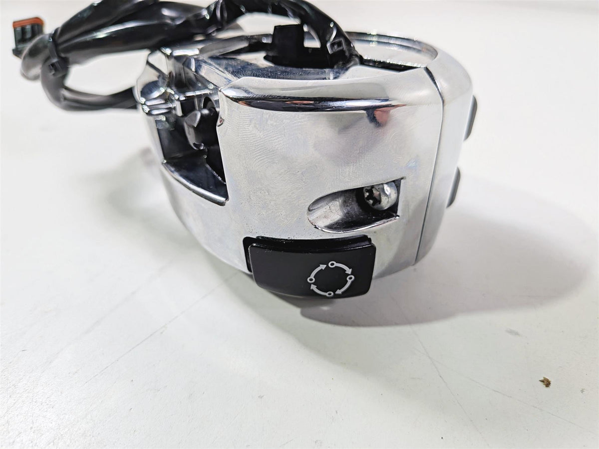 2015 Harley Touring FLTRUSE CVO Road Glide Left Hand Control Switch 71500084B-Mototech271