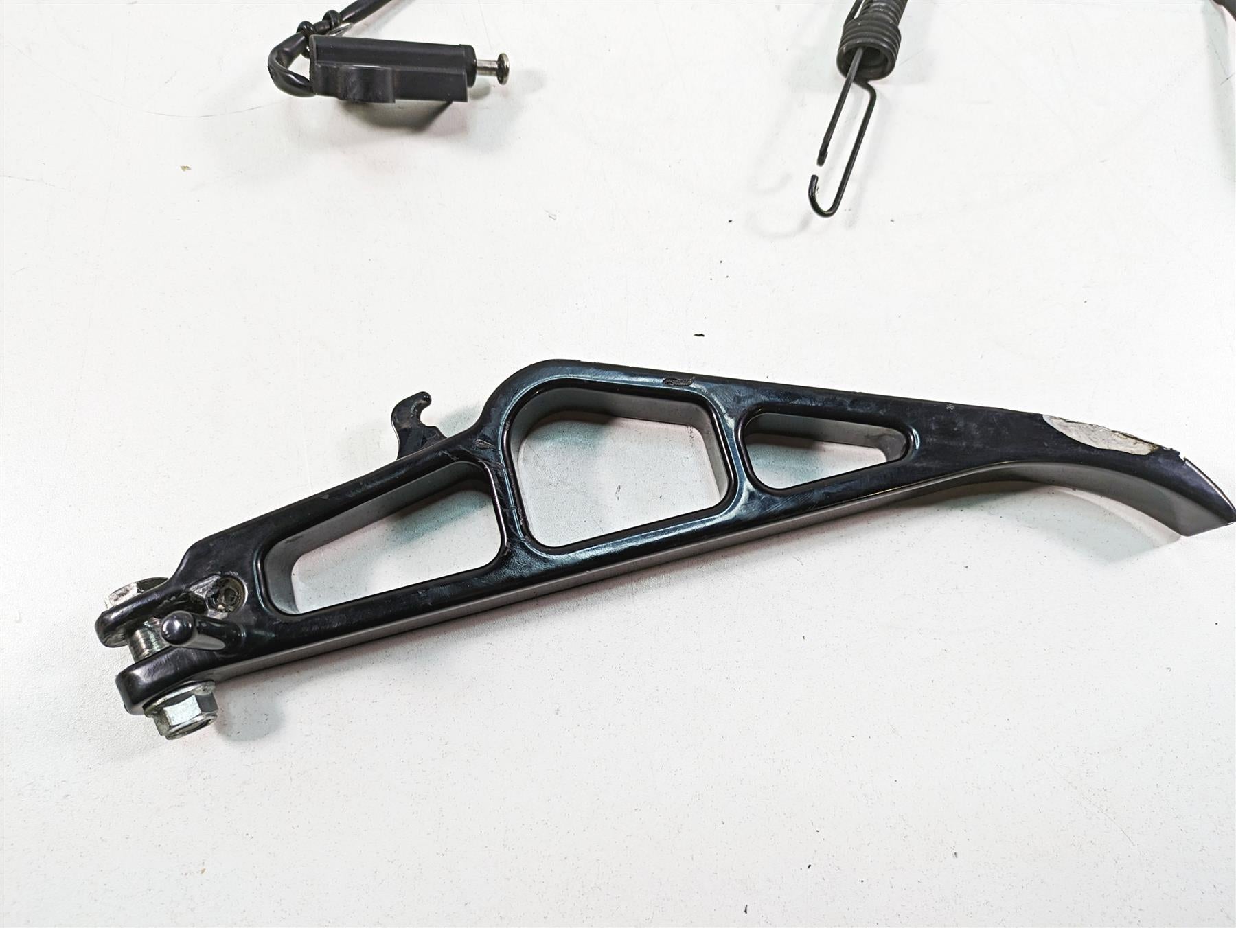 2016 Suzuki M109R VZR1800 Aftermarket Side Kickstand + Switch 37840-25D00 {{ shop.shopifyCountryName }} - Mototech271