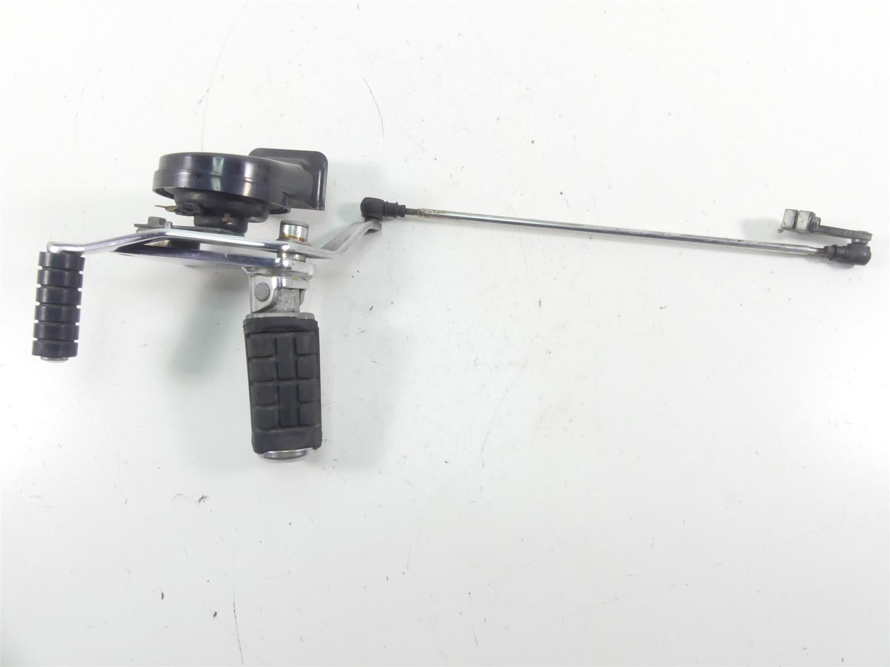 2003 Honda VTX1800 C Left Front Foot Peg & Shifter Parts 50625-MCH-000 {{ shop.shopifyCountryName }} - Mototech271