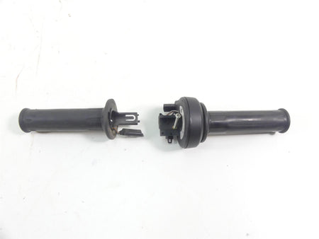 2017 BMW F800GS K72 Left Right Heated Hand Grip Set 61318552119 61318522470 {{ shop.shopifyCountryName }} - Mototech271