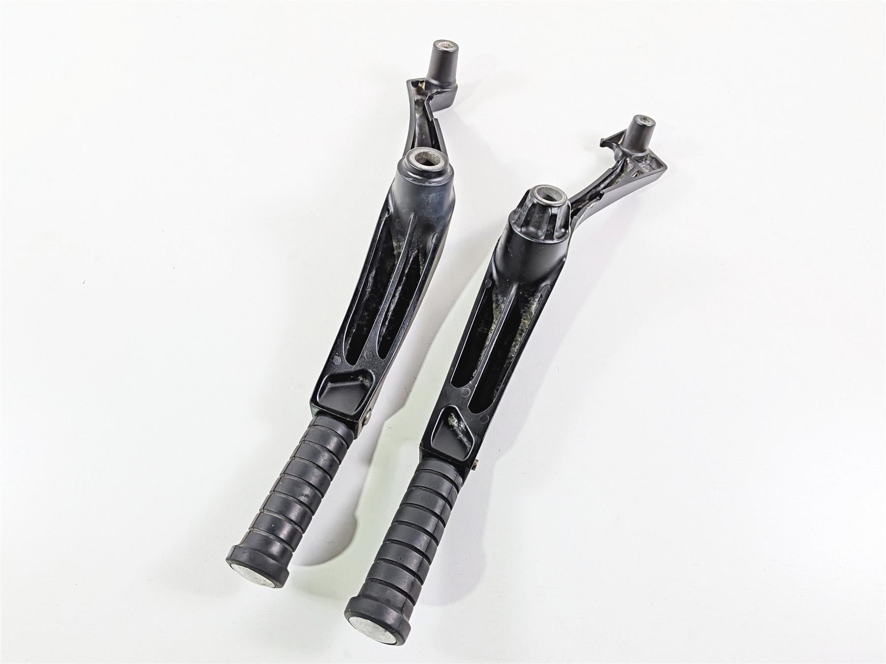 2016 Victory Cross Country Rear Passenger Footpeg Set 5136384 5136385 {{ shop.shopifyCountryName }} - Mototech271