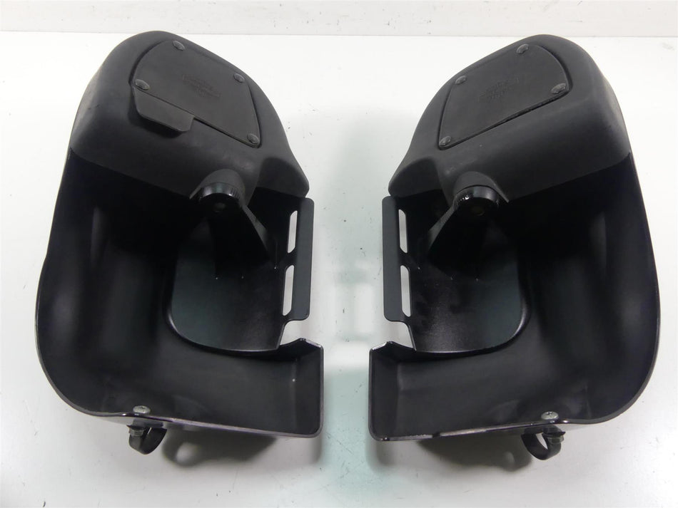 2013 Harley Touring FLHTK Electra Glide Lower Leg Fairing Set 58816-05 58817-05 {{ shop.shopifyCountryName }} - Mototech271