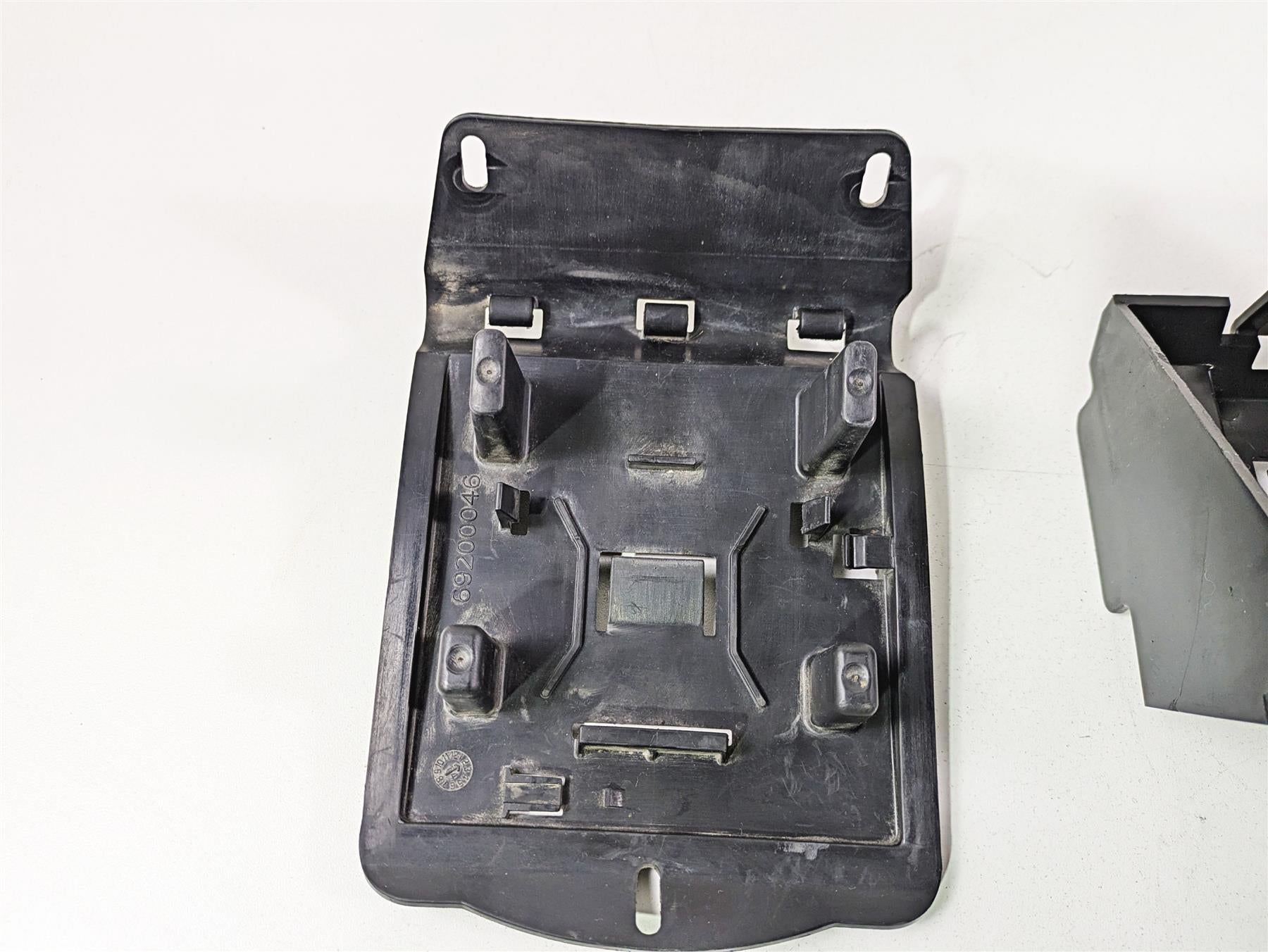 2014 Harley FLS Softail Slim Electric Battery Holder Plastic Set 70354-11 {{ shop.shopifyCountryName }} - Mototech271