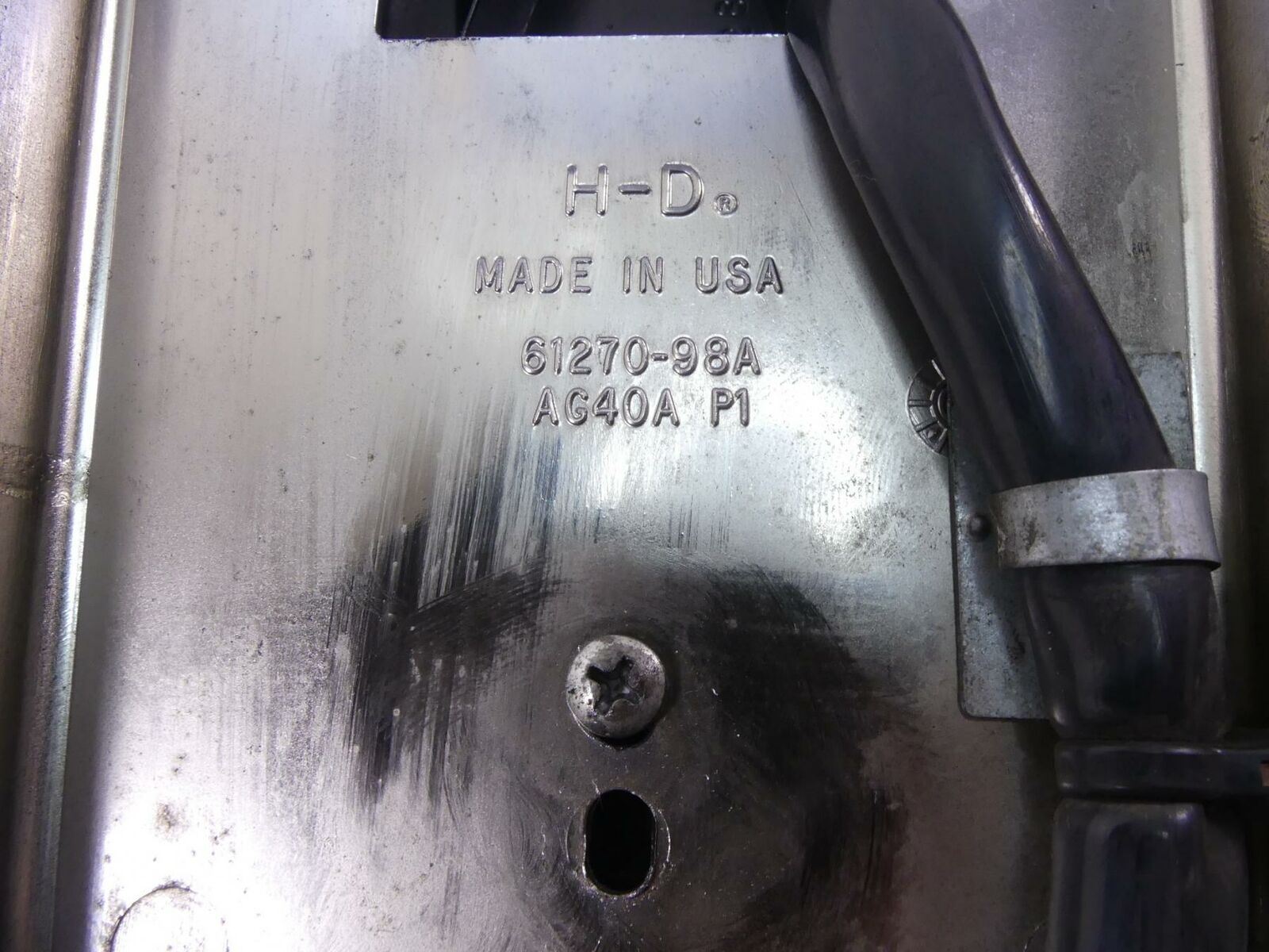 2006 Harley Touring FLHTCUI Electra Glide Fuel Tank Dash Panel Cover 61270-98A {{ shop.shopifyCountryName }} - Mototech271