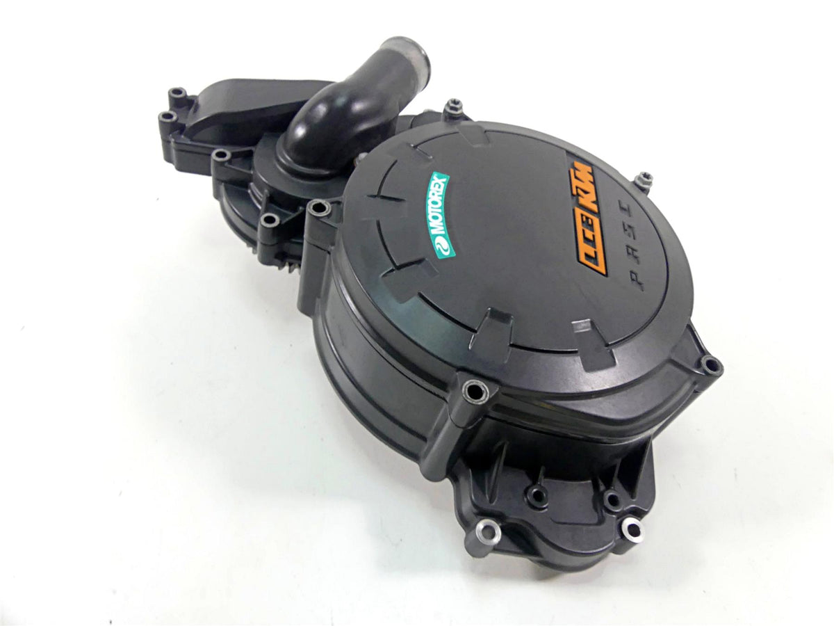 2016 KTM 1290 Super Duke R Clutch Side Cover & Water Pump 6133000114441 {{ shop.shopifyCountryName }} - Mototech271