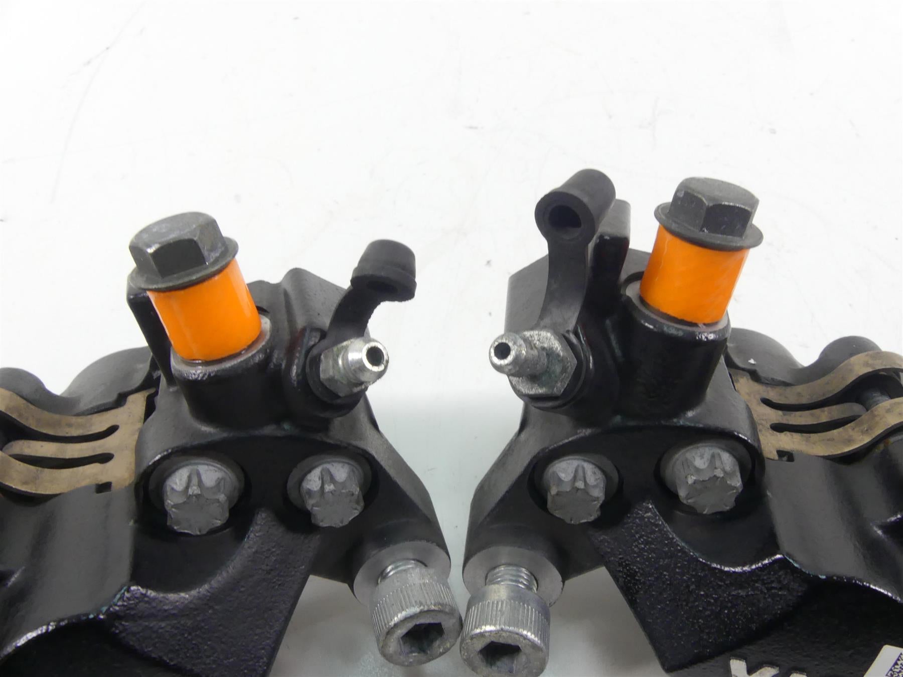 2015 Victory Cross Country Tour Front Brake Abs Caliper Set 1911946 1911947 {{ shop.shopifyCountryName }} - Mototech271