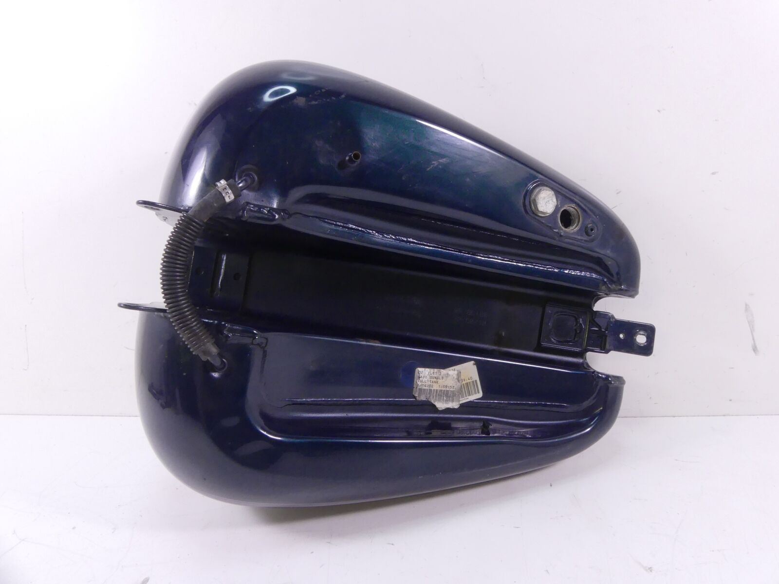 2002 Harley FLSTCI Softail Heritage Fuel Gas Petrol Tank Reservoir -Dent 61625-0 {{ shop.shopifyCountryName }} - Mototech271