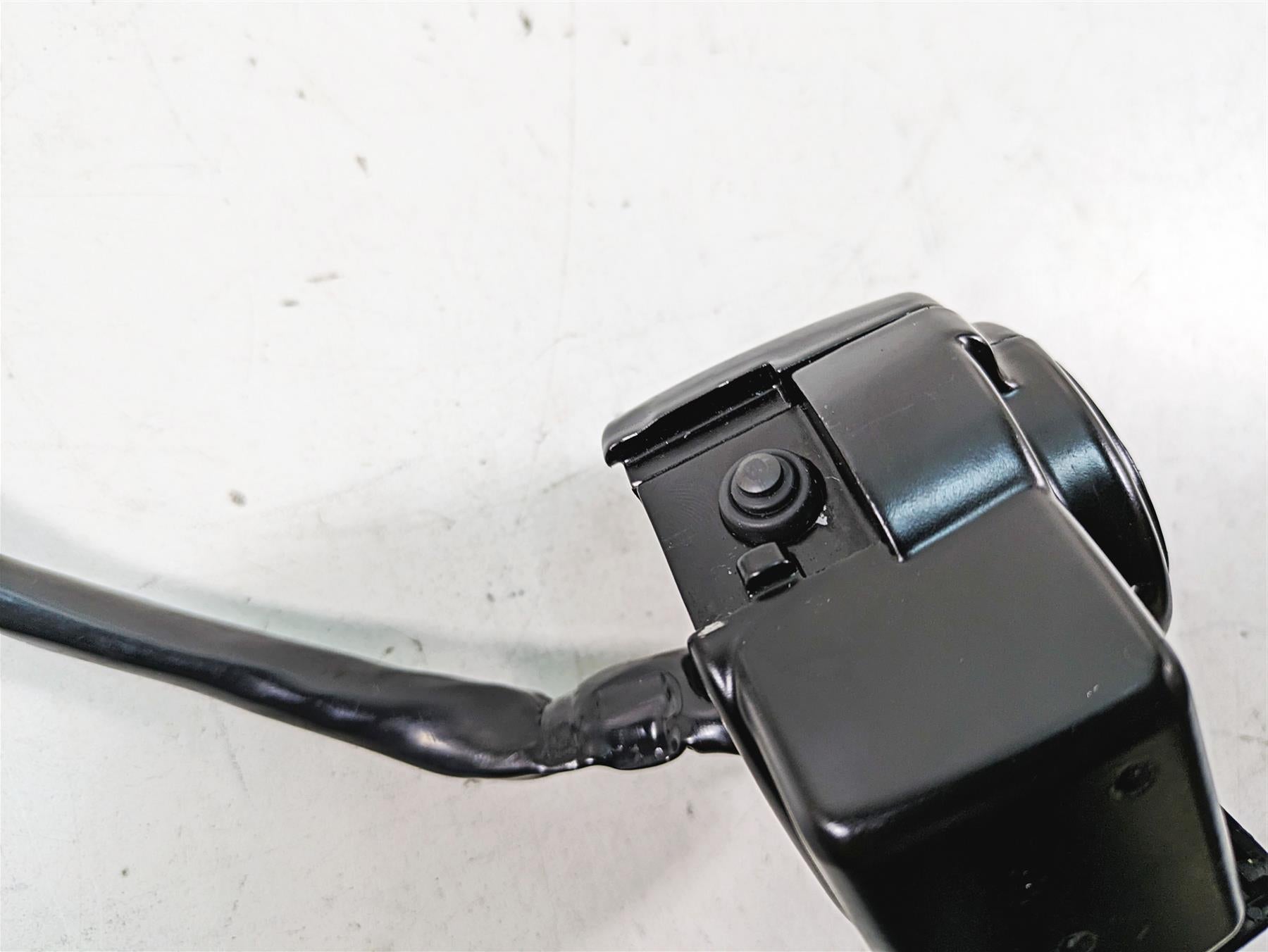 2009 Harley Touring FLHTCU Electra Glide Left Control Switch - Read 71682-06A {{ shop.shopifyCountryName }} - Mototech271