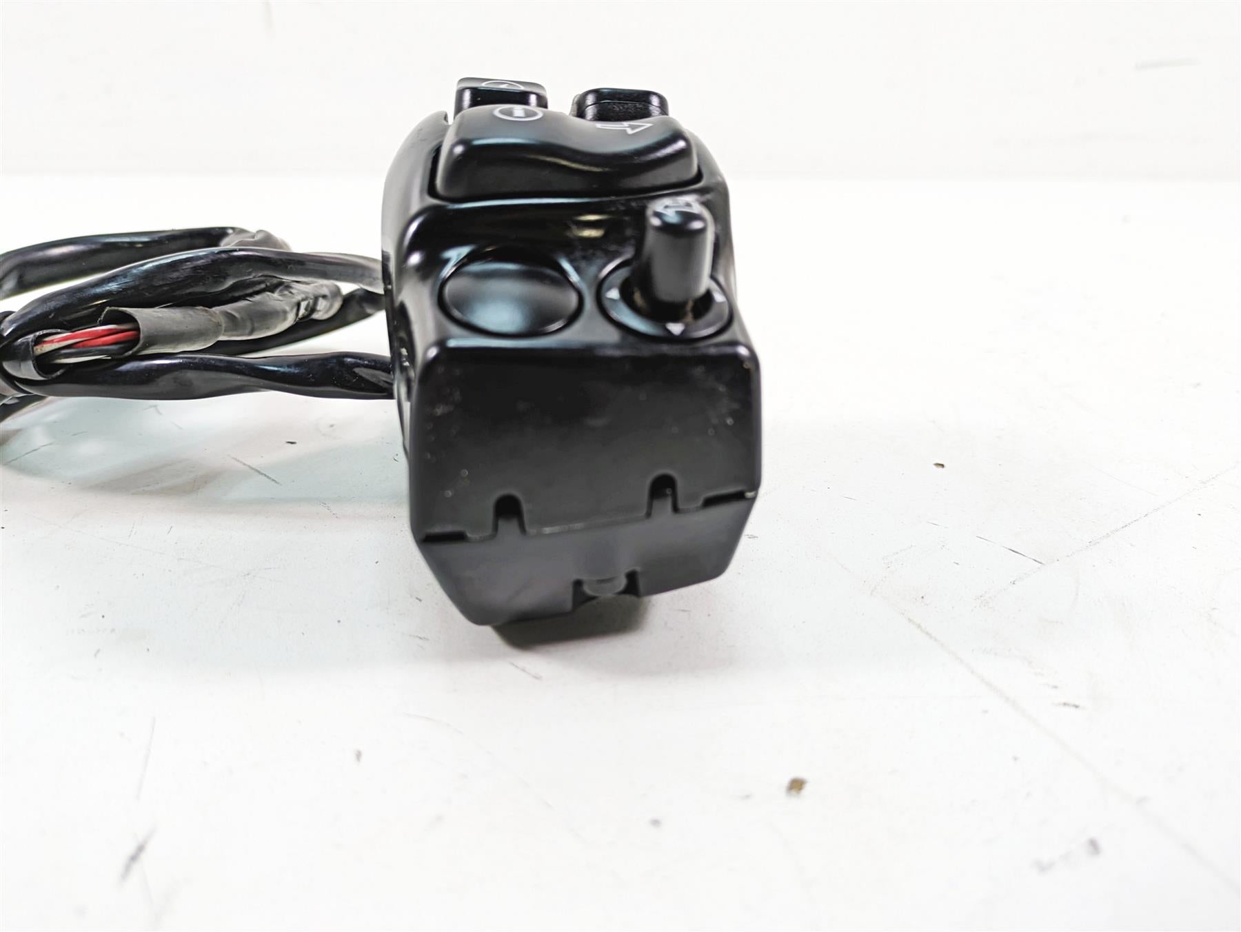 2019 Harley Touring FLHX Street Glide Right Hand Control Switch 71500129C {{ shop.shopifyCountryName }} - Mototech271