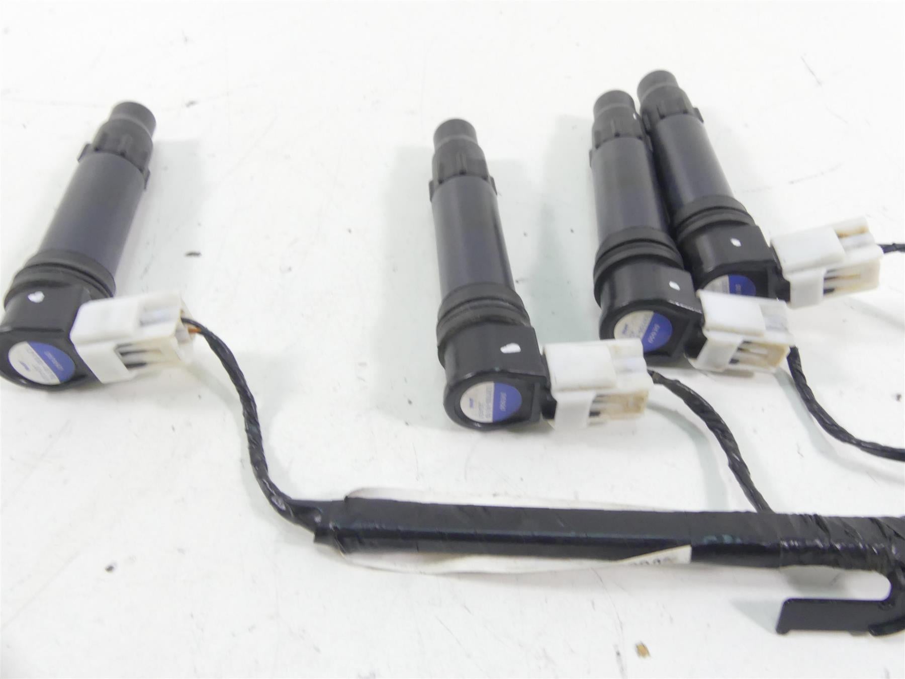 2021 Honda CBR600RR Denso Ignition Coil Stick Coils & Wiring Set 30700-MEE-641 {{ shop.shopifyCountryName }} - Mototech271