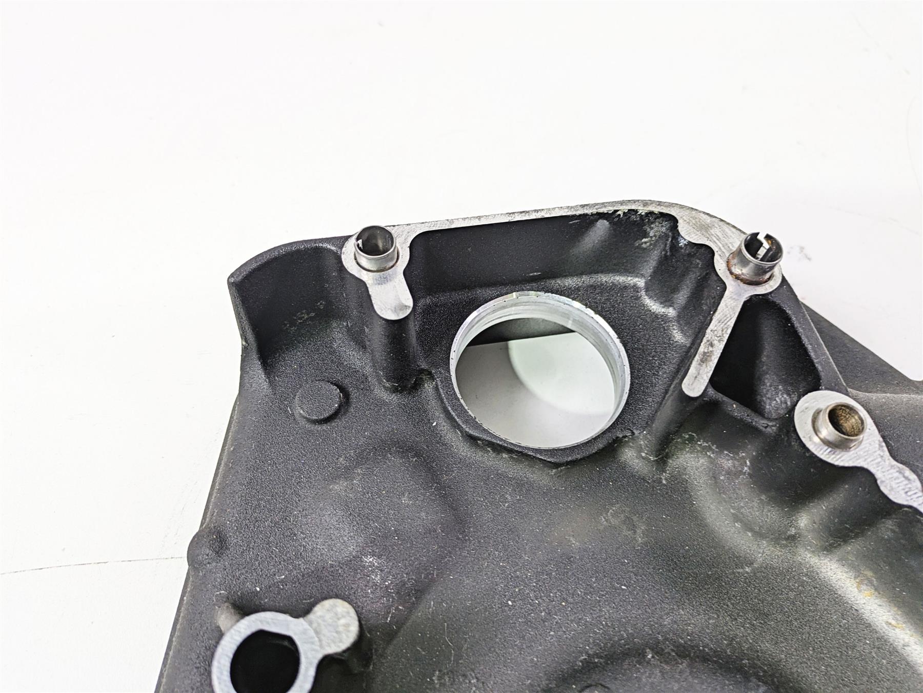 2017 Harley FLS Softail Slim Inner Primary Drive Clutch Cover 60681-06C {{ shop.shopifyCountryName }} - Mototech271
