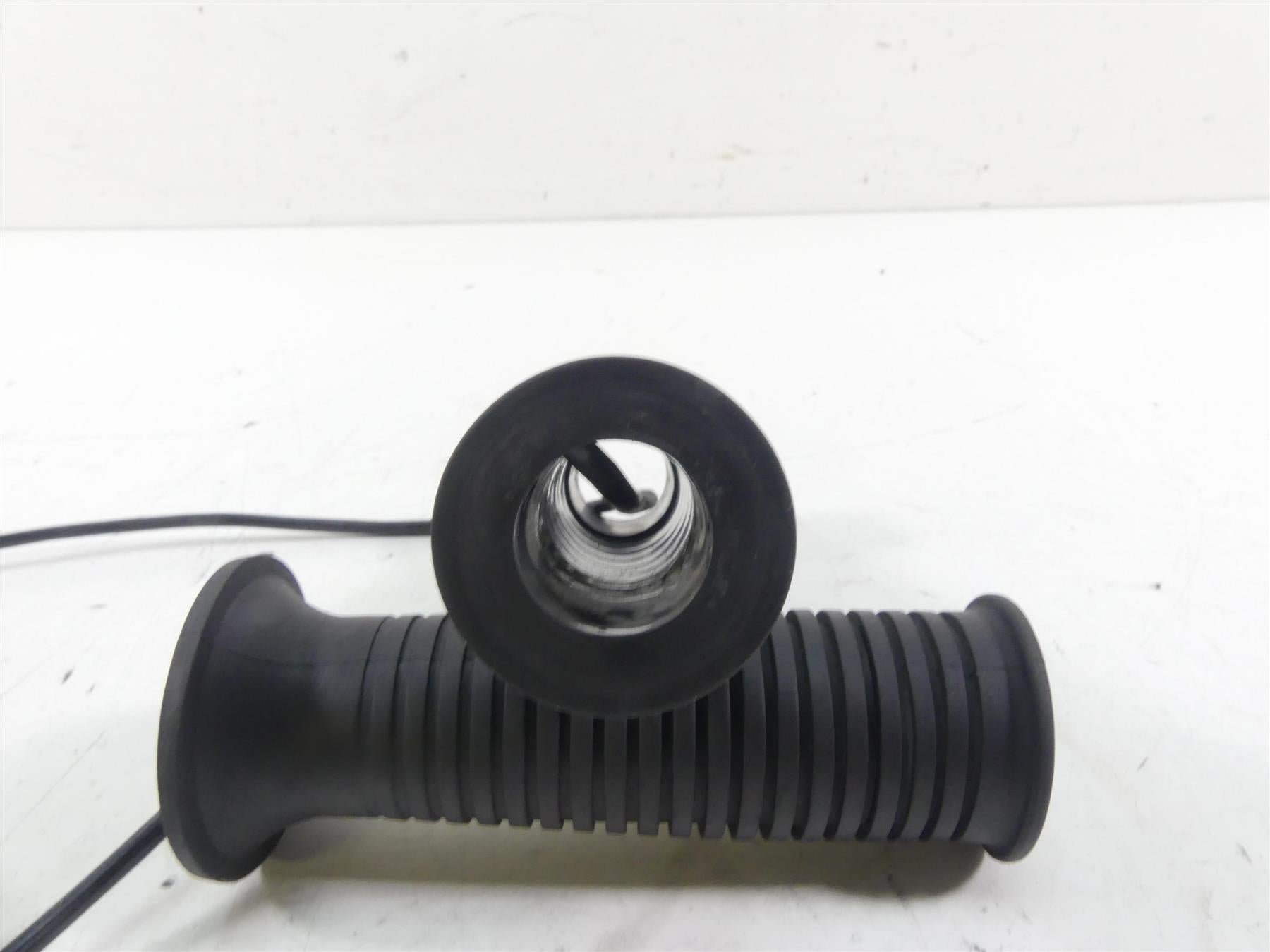 2003 BMW R1150 GS R21 Heated Handlebar Handle Bar Grip Set - Read 61317694813 {{ shop.shopifyCountryName }} - Mototech271