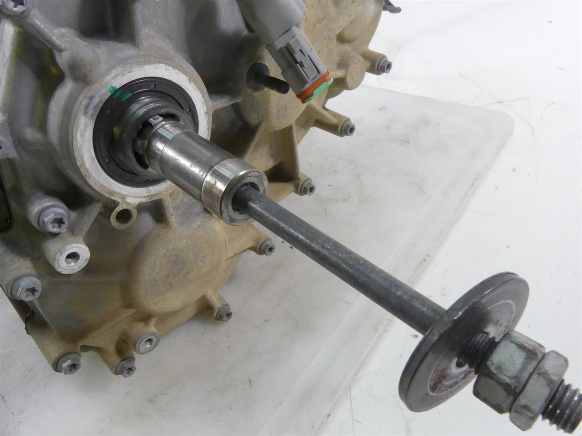 2020 Can-Am Commander 1000R XT Transmission Gear box 718miles 420686653 {{ shop.shopifyCountryName }} - Mototech271