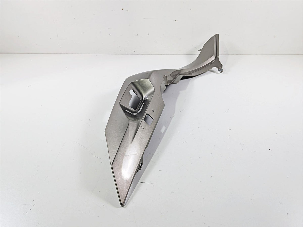 2016 BMW R1200RT RT RTW K52 Left Tail Side Cover Fairing Platinbronz 46638533567 {{ shop.shopifyCountryName }} - Mototech271