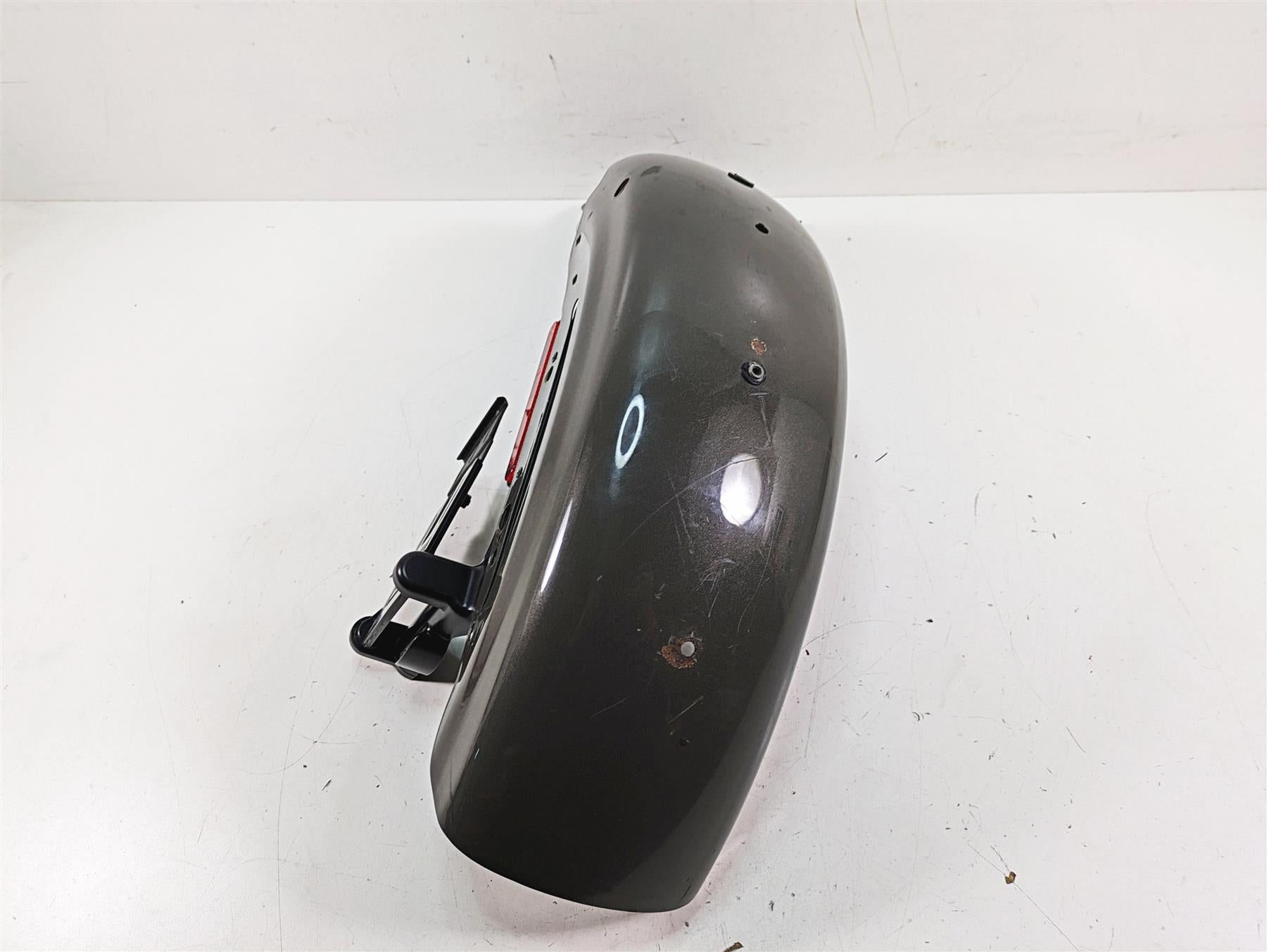 2019 Harley XL883N Sportster Iron Rear Fender & Side Plate Holder 59865-10 {{ shop.shopifyCountryName }} - Mototech271