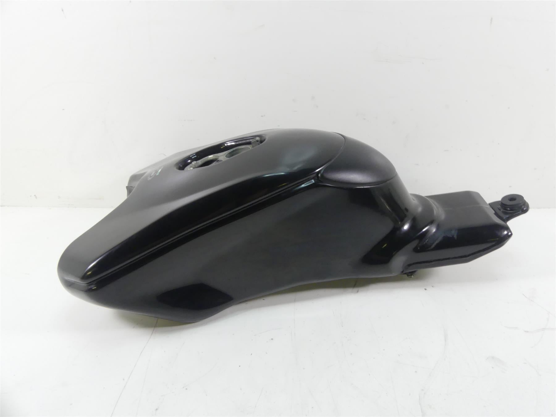 2006 Ducati 999 Biposto Fuel Gas Petrol Tank Reservoir - Read 58610531A {{ shop.shopifyCountryName }} - Mototech271