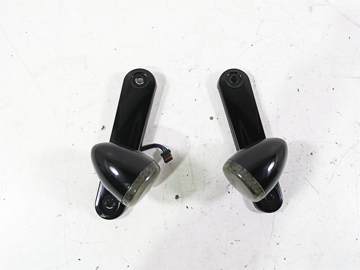 2015 Harley Touring FLHXS Street Glide Front Led Blinker & Mount Set 68000036 {{ shop.shopifyCountryName }} - Mototech271