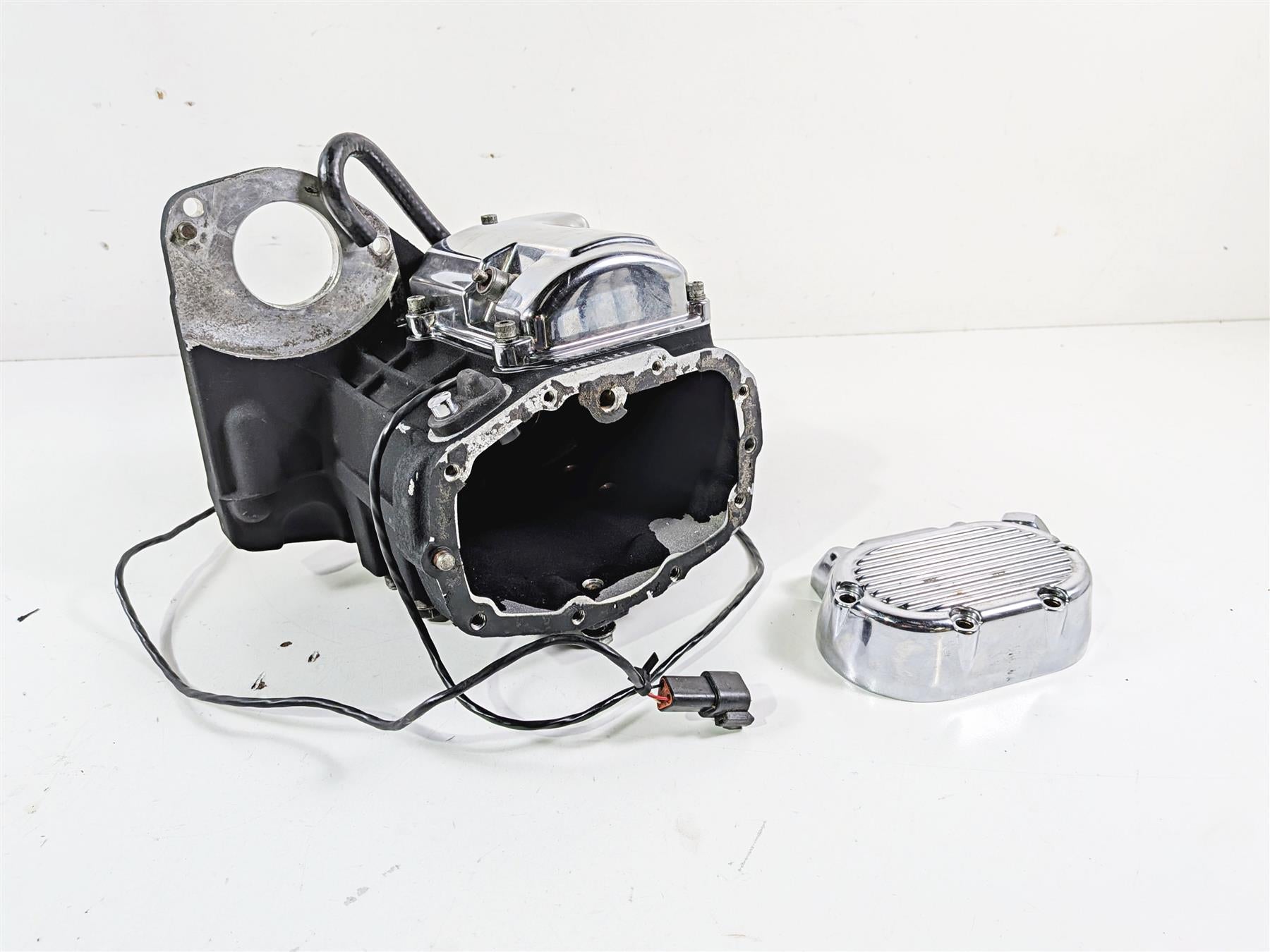 1996 Harley FLSTC Softail Heritage Transmission Gear Housing Cover Set 34732-96 {{ shop.shopifyCountryName }} - Mototech271