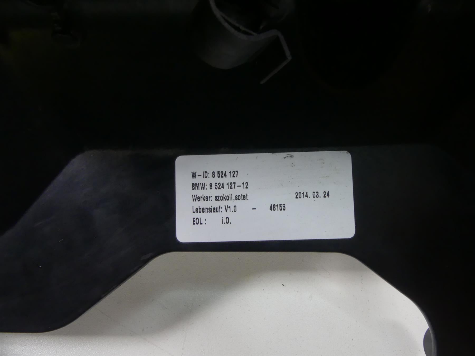 2014 BMW R1200GS K50 Front Center Fairing Windshield Mount Stay 46637726524 {{ shop.shopifyCountryName }} - Mototech271