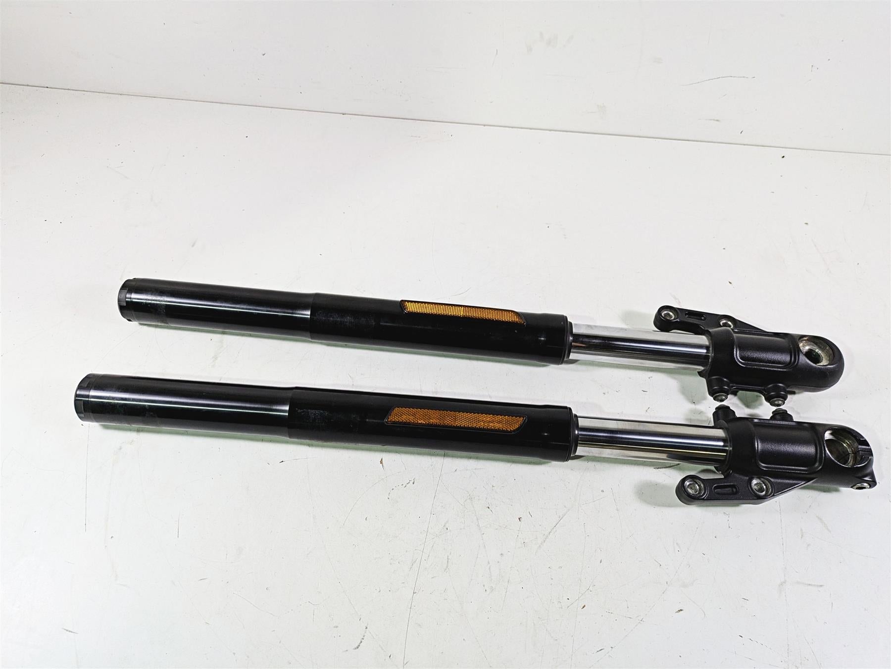 2018 Harley Softail FXFBS Fat Bob Straight Showa Front Fork Leg Set 45400178 | Mototech271