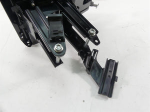 2016 Harley Touring FLTRX Road Glide Front Fairing Mount Stay Bracket 47200266